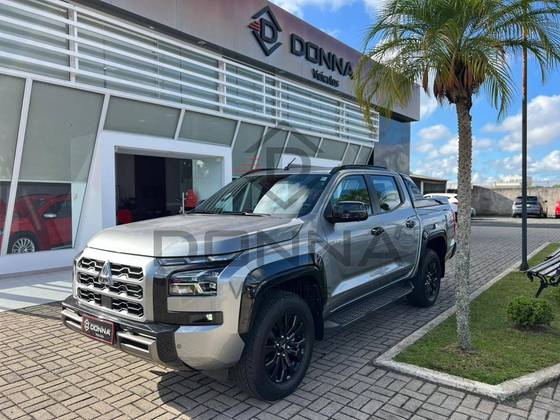 MITSUBISHI TRITON 2.4 BITURBO DIESEL CD KATANA 4X4 AUTOMÁTICO MITSUBISHI TRITON 2.4 BITURBO DIESEL CD KATANA 4X4 AUTOMÁTICO